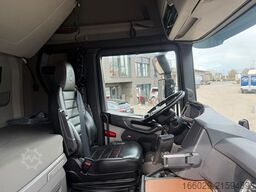 SCANIA S 580 V8 Twistlocks Schausteller