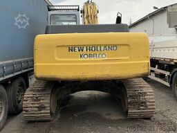 New Holland Kobelco E215