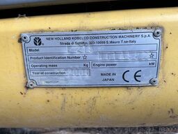 New Holland Kobelco E215