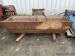 New Holland Kobelco E215