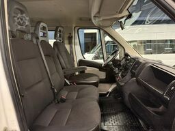 PEUGEOT Boxer DoKa 3 Seiten Kipper Klima AHK 3,0T 2.Hand