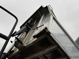 MERCEDES-BENZ 3248 8x4 Rückwärtskipper 15m3