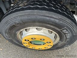 Volvo FH-480 8x4R Moser / Swiss-Vehicle