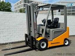 Jungheinrich EFG 425k - Service Neu - nur 4670 Std Batterie 85%