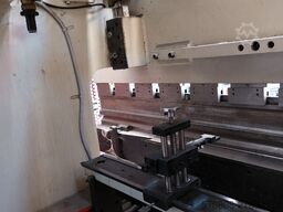 PIEGATRICE CMU  4000 X 100 TON BT 100/40