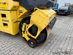 Bomag BW 174 AD Tandemwalze mit Streuer