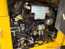 Bomag BW 174 AD Tandemwalze mit Streuer