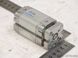 Festo ADVUL-25-25-P-A  Hub 25 mm