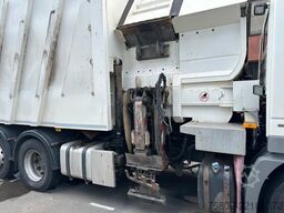 MERCEDES-BENZ Actros 2532 Müllwagen RHD Klima