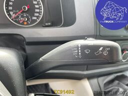 VW Transporter L1H1 5-PLACES