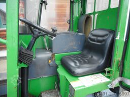Combilift C3000 mit Triplexmast + ZV