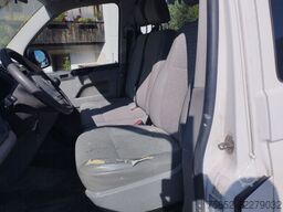 VW T5 Kombi 2,0 TDI 9 Sitze lang