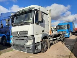 MERCEDES-BENZ ACTROS 1842