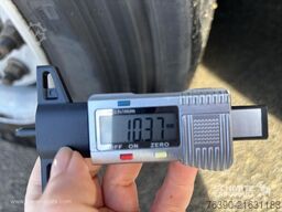 Schmitz Cargobull Semitrailer Curtainsider Mega