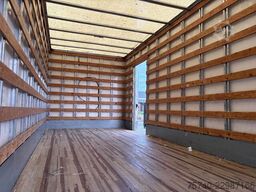 Renault Midlum 220 DXI + VERHUIS LIFT 1500kg + MANUAL +...