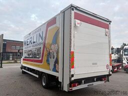 Renault Midlum 220 DXI + VERHUIS LIFT 1500kg + MANUAL +...
