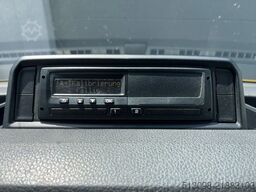 VOLKSWAGEN CRAFTER 2.0TDI 8 SITZER TEMP. KLIMA AHK 1.HAND