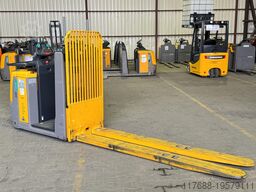 Jungheinrich Service Neu - Batterie 80%