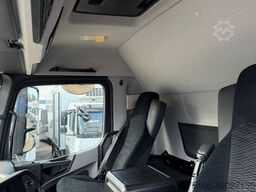 MERCEDES-BENZ ANTOS 1830 L FLEISCH-Kühlkoffer 3 Rohrbahnen