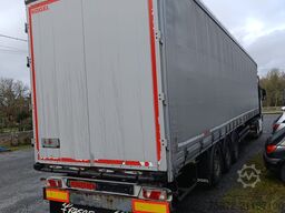 Kögel TAULINER SN 24 CON ELEVACION MULTIPUNTO