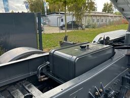 MERCEDES-BENZ Arocs 3251 8x4 MEILLER Bordmatik Plane