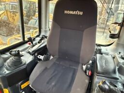 KOMATSU D 65 EX Baujahr 2021 und erst 5400 Betriebsstund