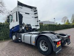 Renault T HD001
