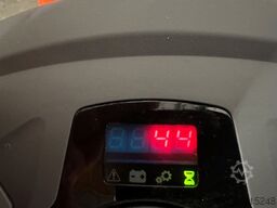 Toyota SWE 140 - nur 44 Stunden !!!!