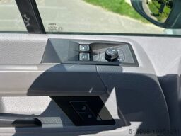 VOLKSWAGEN CRAFTER 2.0 TDI MIXTO PLUS KLIMA SHZ AHK MASSAGE