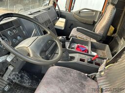 Iveco EUROTRAKKER 340 E 34 (POMPE MANUELLE / GRAND PO...