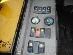 JCB 930 ALLRAD Triplex SS Kabine