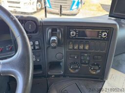 SCANIA P340 4x4