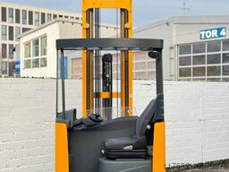 Jungheinrich ETV 320 - Service Neu - Batterie 82% - 11.51M Hub -2t