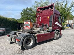 Renault Premium 440