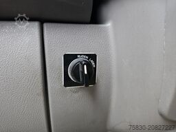 DAF LF 220 16-77 / OPRIJ / 10T LAADVERMOGEN