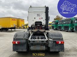 Mercedes-Benz Arocs 1943