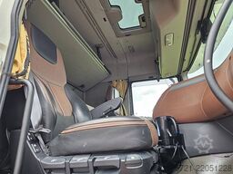 DAF XF 530 6X2 FTR SPACECAB