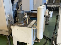 Mori Seiki NMV 5000 DCG / Table Turning