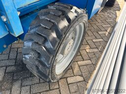 Genie GS4390 RT GS4390 RT Ruwterrein schaarhoogwerker...