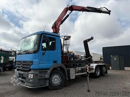Mercedes-Benz Actros 2536 + FASSI F130 A - 2X EXT. + 6X2 + HA...