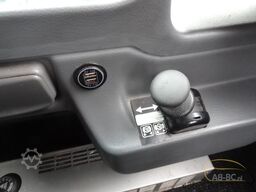 MERCEDES-BENZ Integro 49 Sitze mit Lift Euro 5