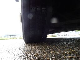 MERCEDES-BENZ Integro 49 Sitze mit Lift Euro 5