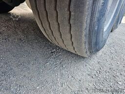 SCHWARZMÜLLER Schubboden J Serie, Lift, sauberer Boden + Wände