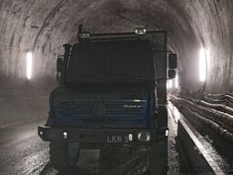 Unimog U 4000