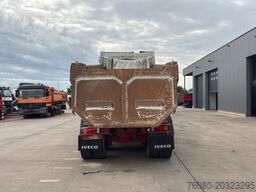 Iveco EUROTRAKKER 320 E 35 (GRAND PONT / LAMES / POMP...