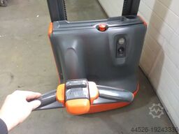 Linde L12