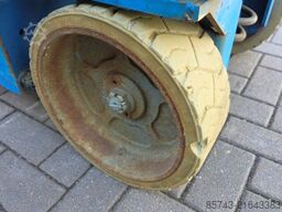 Genie GS2632 Electric, 10m Working Height, 227kg Capacit