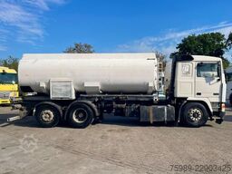 Volvo F 12 15000 L 3 COMPARTMENTS, HANDGESCHAKELD, ADR
