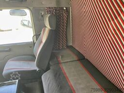 Volvo F 12 15000 L 3 COMPARTMENTS, HANDGESCHAKELD, ADR