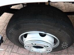 MAN TGL 8.190 Bakwagen + Laadklep DHollandia 1500 kg